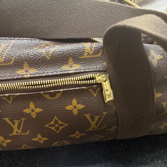 Authentic Louis Vuitton Luggage Set – 3 Pieces – $3,500 (All Included) - Picture 8 of 10